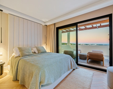 Duplex Penthouse for sale in Nueva Andalucia, Marbella