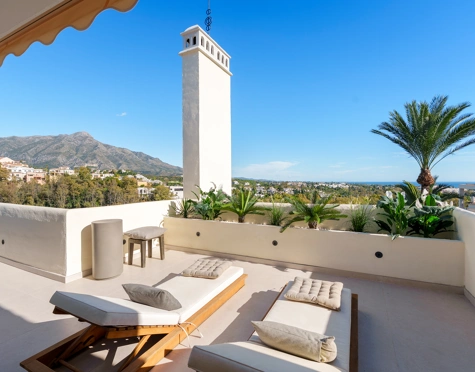 Duplex Penthouse for sale in Nueva Andalucia, Marbella