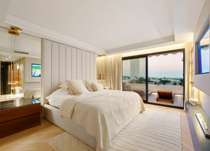 LUXURY DUPLEX PENTHOUSE WITH PANORAMIC SEA AND MOUNTAIN VIEWS IN NUEVA ANDALUCÍA