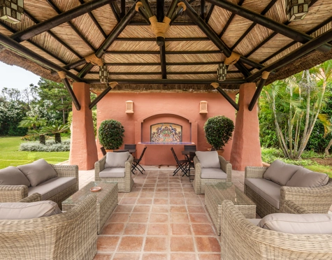 Penthouse for sale in Estepona East