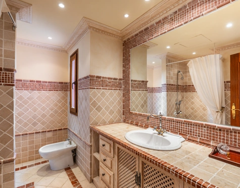 Penthouse for sale in Estepona East