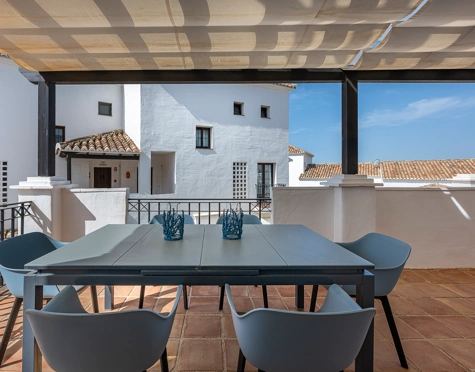 Triplex for sale in Los Altos de los Monteros, Marbella Este