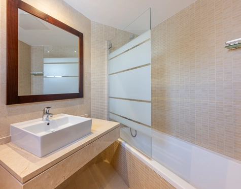 Triplex for sale in Los Altos de los Monteros, Marbella Este