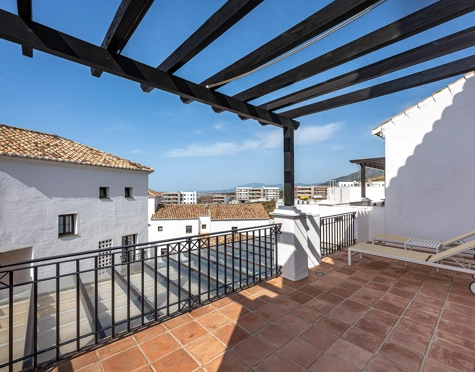 Triplex for sale in Los Altos de los Monteros, Marbella Este