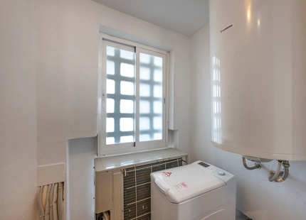 ELEGANTE TRÍPLEX MEDITERRÁNEO CON VISTAS PANORÁMICAS EN LOS ALTOS DE LOS MONTEROS, MARBELLA ESTE