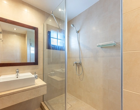 Triplex for sale in Los Altos de los Monteros, Marbella Este