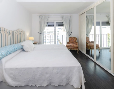 Penthouse for sale in Jardines del Puerto, Marbella - Puerto Banus
