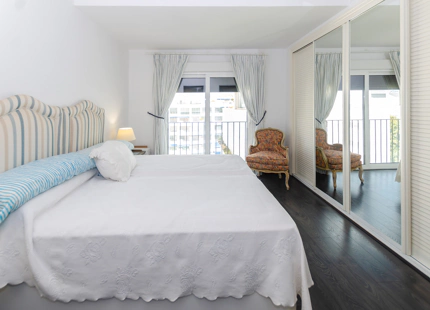 PENTHOUSE WITH PANORAMIC VIEWS AND ABUNDANT LIGHT FOR SALE IN PUERTO BANÚS