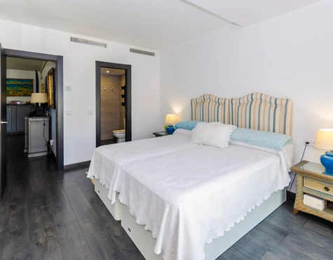 Penthouse for sale in Jardines del Puerto, Marbella - Puerto Banus