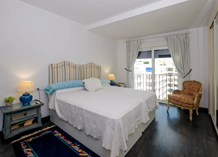 PENTHOUSE WITH PANORAMIC VIEWS AND ABUNDANT LIGHT FOR SALE IN PUERTO BANÚS