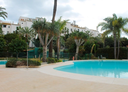 PENTHOUSE WITH PANORAMIC VIEWS AND ABUNDANT LIGHT FOR SALE IN PUERTO BANÚS