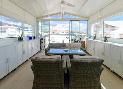 PENTHOUSE WITH PANORAMIC VIEWS AND ABUNDANT LIGHT FOR SALE IN PUERTO BANÚS