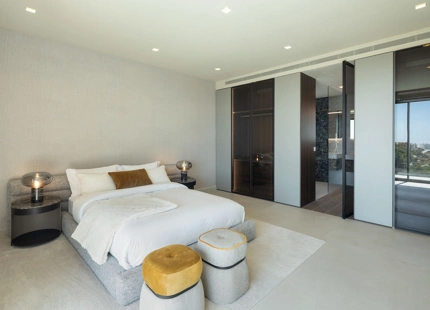 CONTEMPORARY LUXURY VILLA WITH PANORAMIC SEA VIEWS FOR SALE IN LOS FLAMINGOS, BENAHAVIS