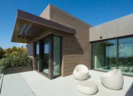 CONTEMPORARY LUXURY VILLA WITH PANORAMIC SEA VIEWS FOR SALE IN LOS FLAMINGOS, BENAHAVIS