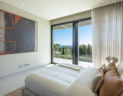 Villa for sale in Los Flamingos, Benahavis