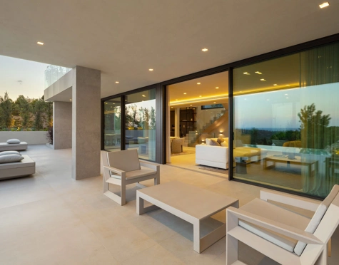 Villa for sale in Los Flamingos, Benahavis