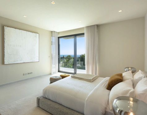 Villa for sale in Los Flamingos, Benahavis