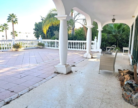 Villa en venta en Paraiso Medio, Estepona East