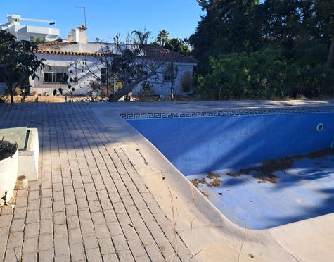 Villa en venta en Paraiso Medio, Estepona East