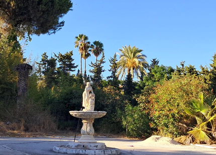 VILLA ANDALUZA CON GRAN POTENCIAL DE RENOVACIÓN EN VENTA EN ESTEPONA ESTE