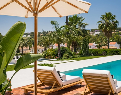Villa en venta en Los Naranjos Golf, Nueva Andalucia