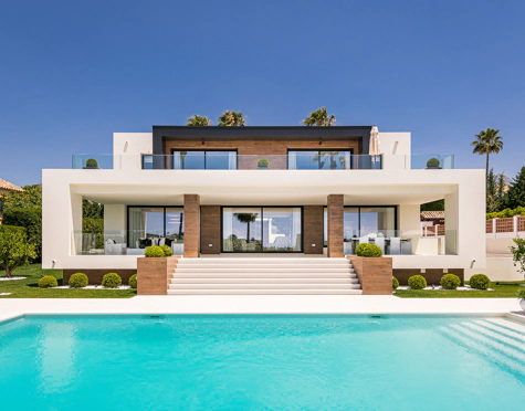 Villa en venta en Los Naranjos Golf, Nueva Andalucia