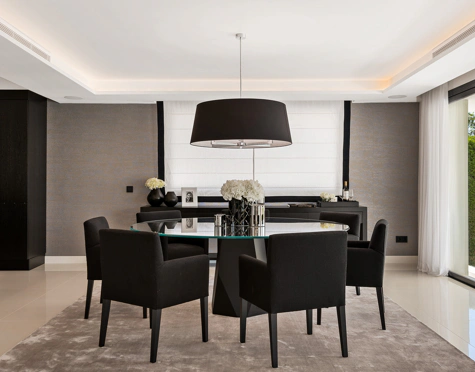 Villa en venta en Los Naranjos Golf, Nueva Andalucia