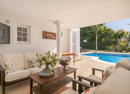 VILLA DE INSPIRACIÓN ANDALUZA CON ENCANTO EN VENTA EN PARAÍSO ALTO, BENAHAVIS