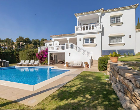 Villa for sale in Paraiso Alto, Benahavis