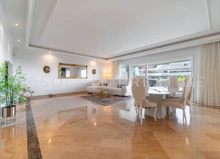 Apartamento de lujo con vistas al mar en El Embrujo Banús, Marbella