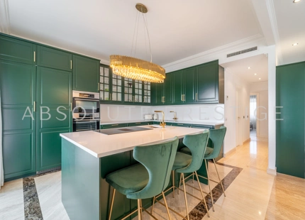 Apartamento de lujo con vistas al mar en El Embrujo Banús, Marbella