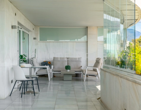 Luxurious Apartment with Sea Views in El Embrujo Banús, Marbella