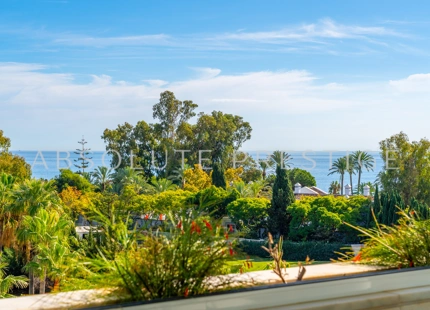 Apartamento de lujo con vistas al mar en El Embrujo Banús, Marbella