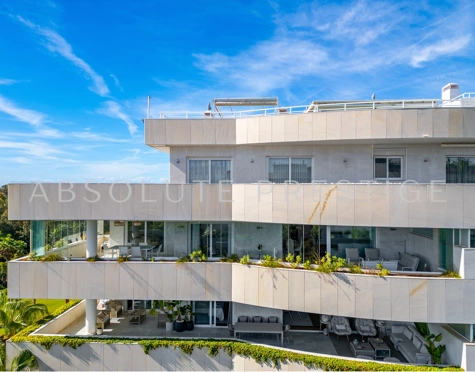 Luxurious Apartment with Sea Views in El Embrujo Banús, Marbella