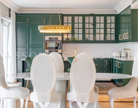 Luxurious Apartment with Sea Views in El Embrujo Banús, Marbella