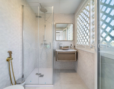 Luxurious Apartment with Sea Views in El Embrujo Banús, Marbella
