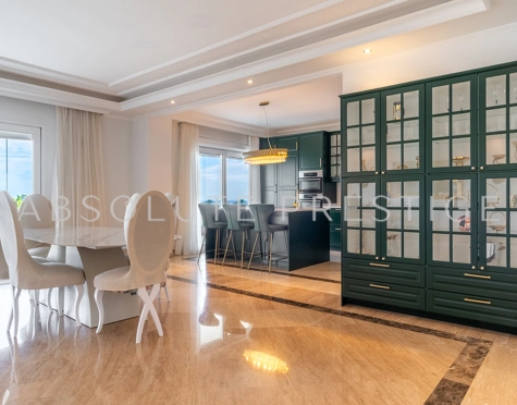 Luxurious Apartment with Sea Views in El Embrujo Banús, Marbella