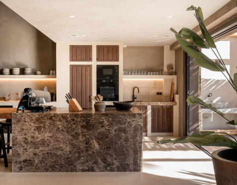 Villa for sale in Selwo, Estepona East