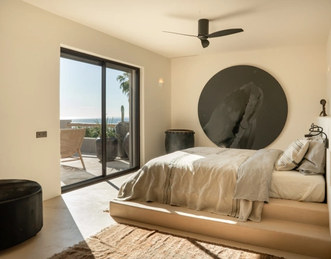 Villa for sale in Selwo, Estepona East