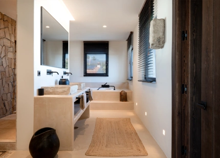 BALI RETREAT VILLA FOR SALE IN SELWO, ESTEPONA