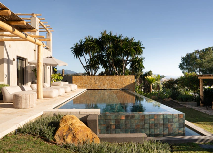 BALI RETREAT VILLA FOR SALE IN SELWO, ESTEPONA