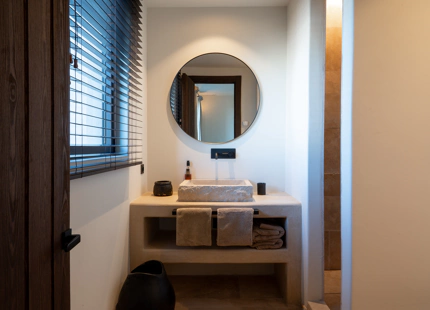BALI RETREAT VILLA FOR SALE IN SELWO, ESTEPONA