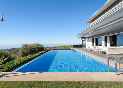 CONTEMPORARY VILLA WITH PANORAMIC SEA AND MOUNTAIN VIEWS IN LOS ALTOS DE LOS MONTEROS