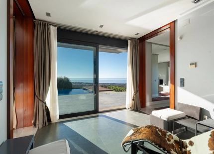 CONTEMPORARY VILLA WITH PANORAMIC SEA AND MOUNTAIN VIEWS IN LOS ALTOS DE LOS MONTEROS