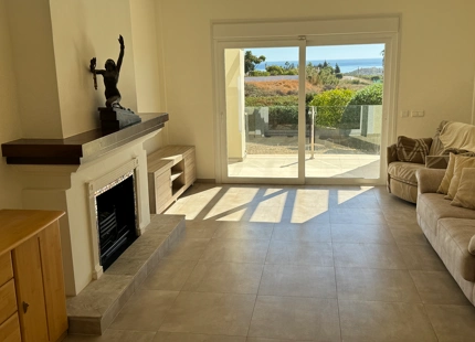 VILLA FAMILIAR EN VENTA EN ESTEPONA ESTE