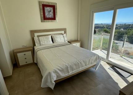 VILLA FAMILIAR EN VENTA EN ESTEPONA ESTE