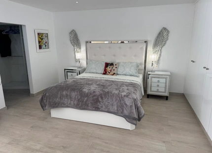 VILLA FAMILIAR EN VENTA EN ESTEPONA ESTE