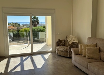 VILLA FAMILIAR EN VENTA EN ESTEPONA ESTE