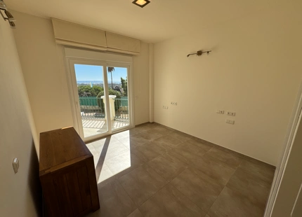VILLA FAMILIAR EN VENTA EN ESTEPONA ESTE