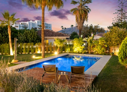 VILLA MEDITERRÁNEA CONTEMPORÁNEA CERCA DEL CLUB DE GOLF GUADALMINA Y LA PLAYA